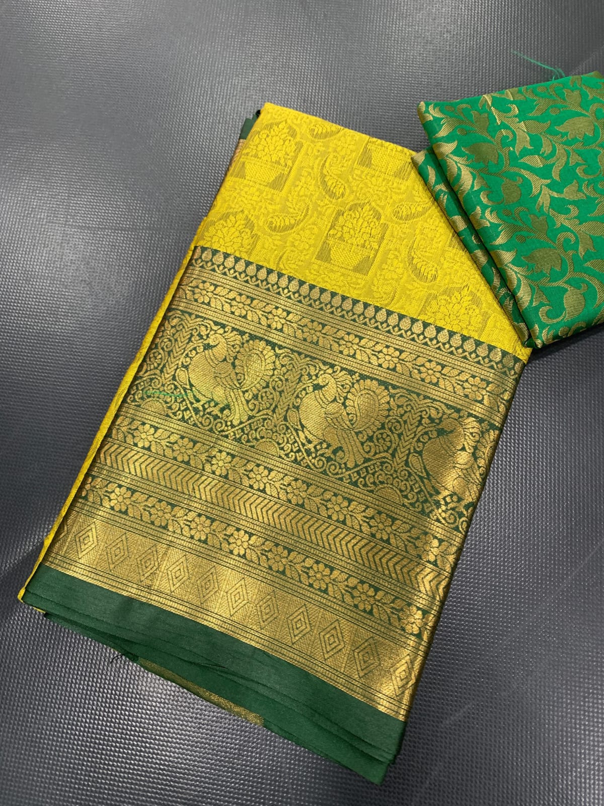 Aura Silk