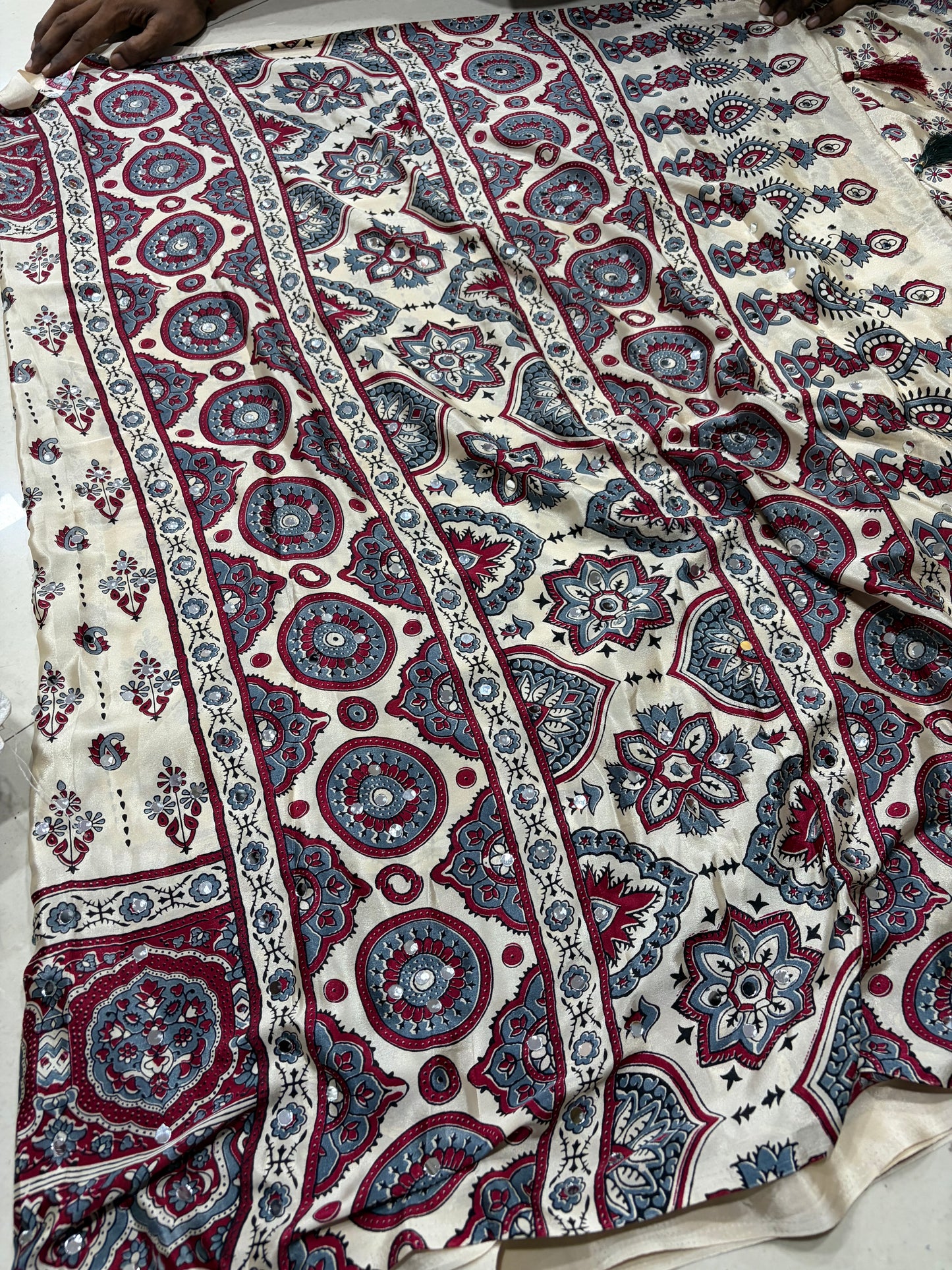 crep  silk saree with  real mirror