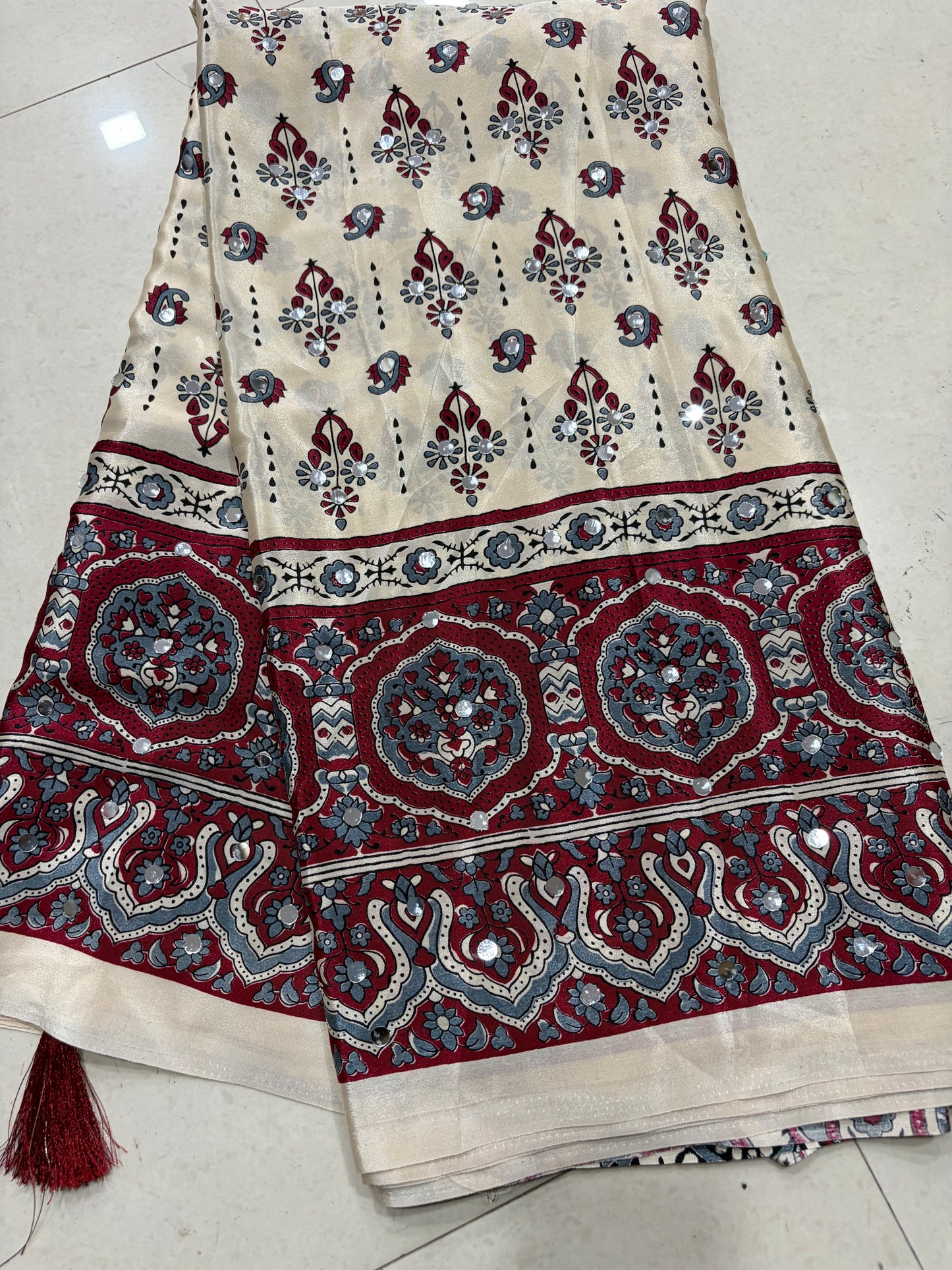crep  silk saree with  real mirror