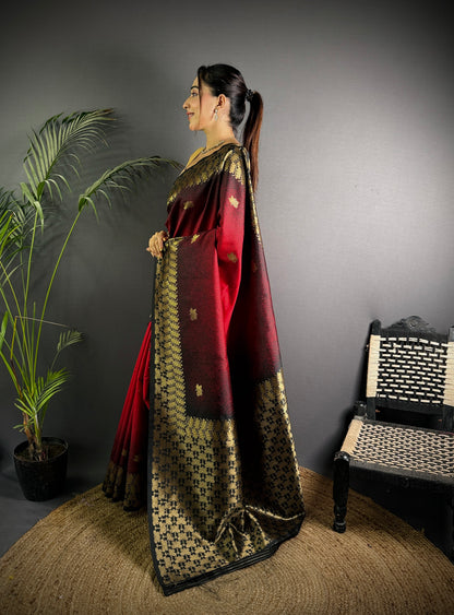 Handloom IKKAT SILK Weaving Saree With GOLD ZARI Pallu N GOLD ZARI
