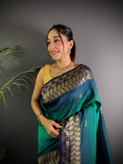 Handloom IKKAT SILK Weaving Saree With GOLD ZARI Pallu N GOLD ZARI