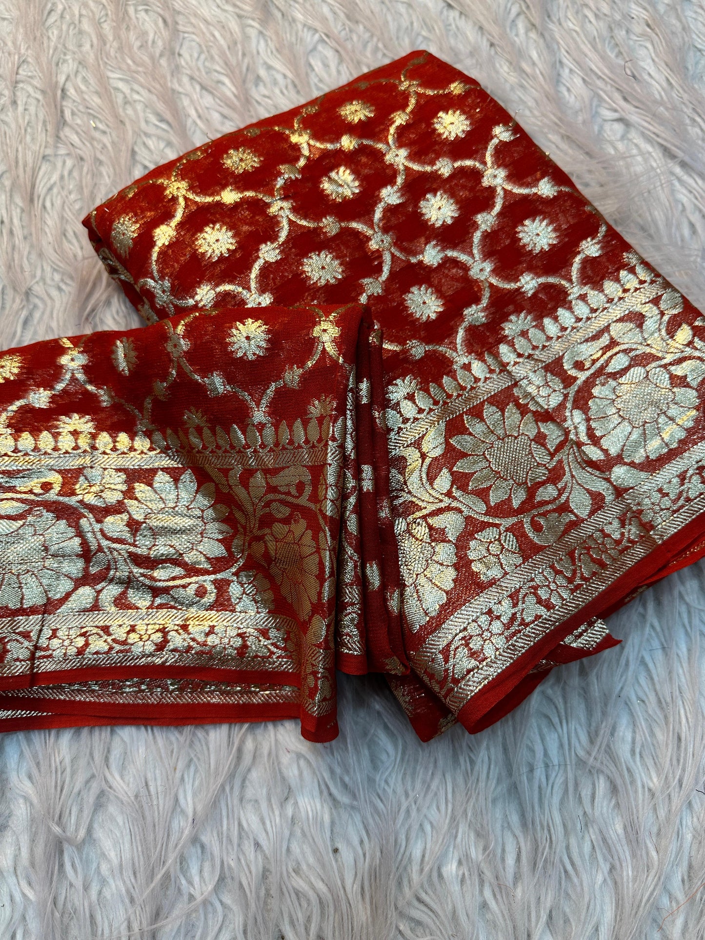 Viscose Georgette Saree With running Blouse !