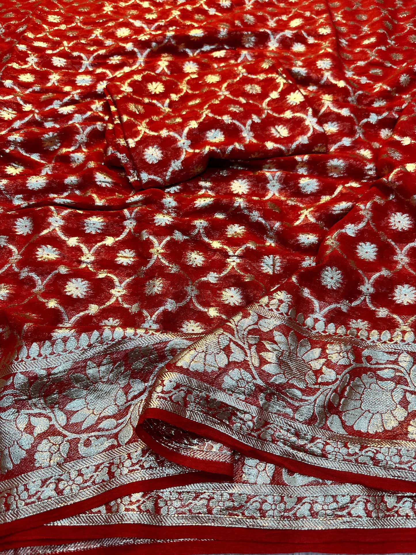 Viscose Georgette Saree With running Blouse !