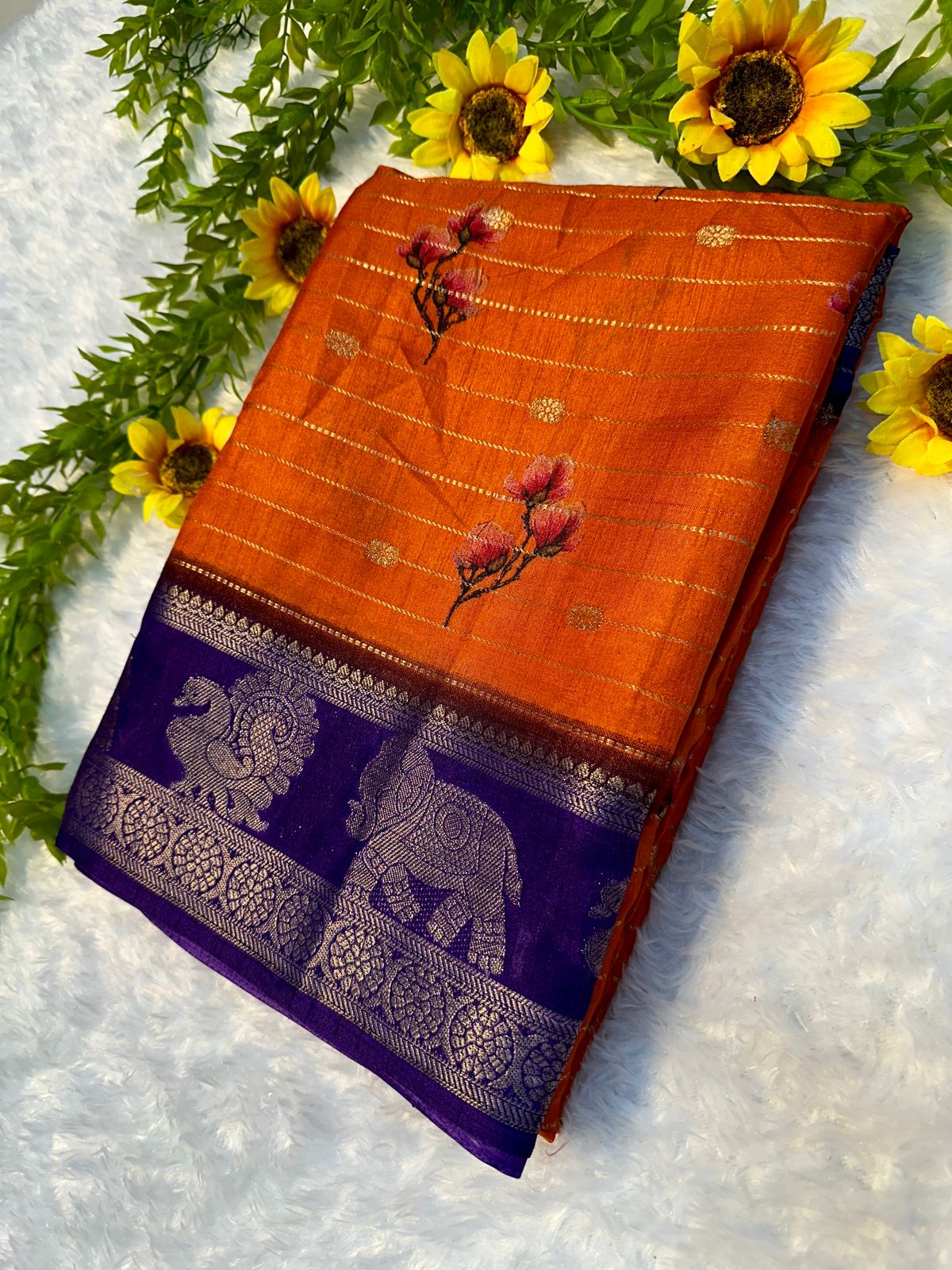 mysore silk saree with all over weaving and fantastic two tone padding border*