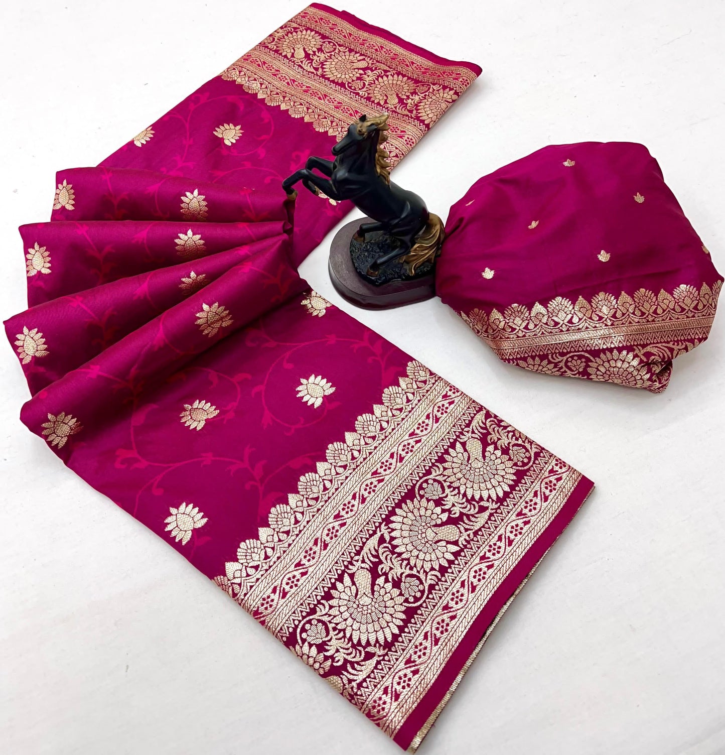 Premium Soft silk Weaving saree 
  ( JP09 )
