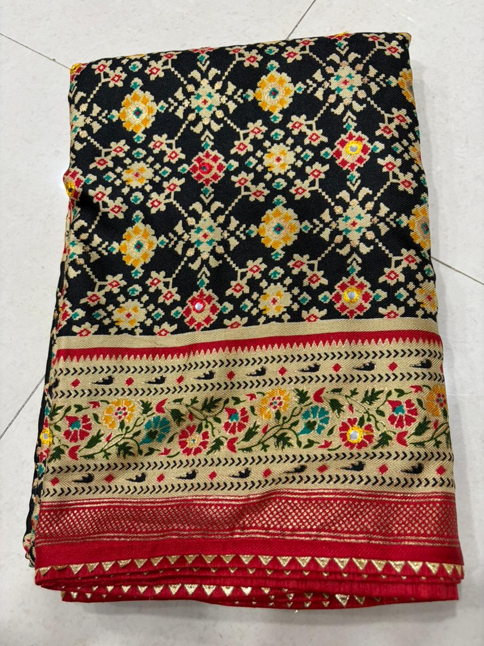 Soft patoal saree

( JP50)