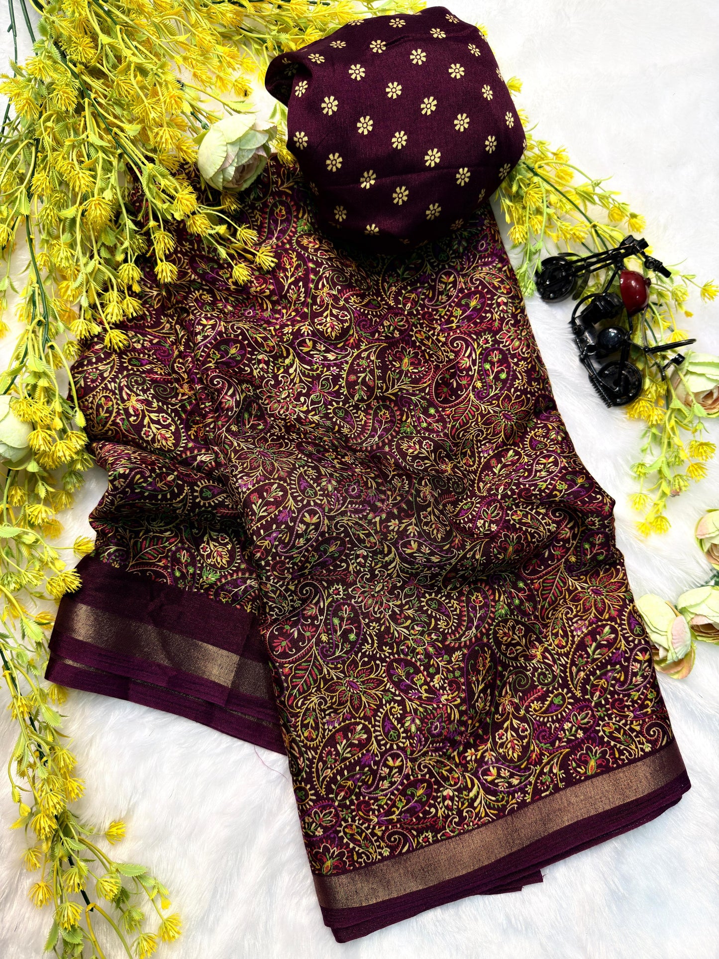 Soft Kashmiri cotton silk sarees with pen kalamkari design

( JP81)