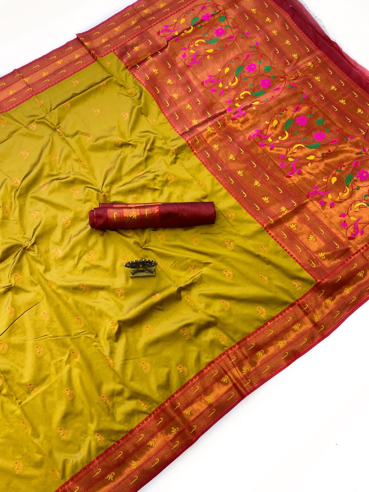 Pure Soft Banarasi Paithani Silk Saree 
( JP28 )