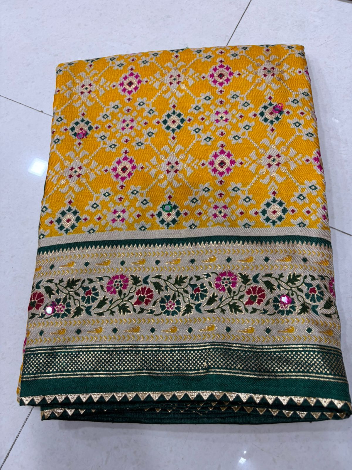 Soft patoal saree

( JP50)