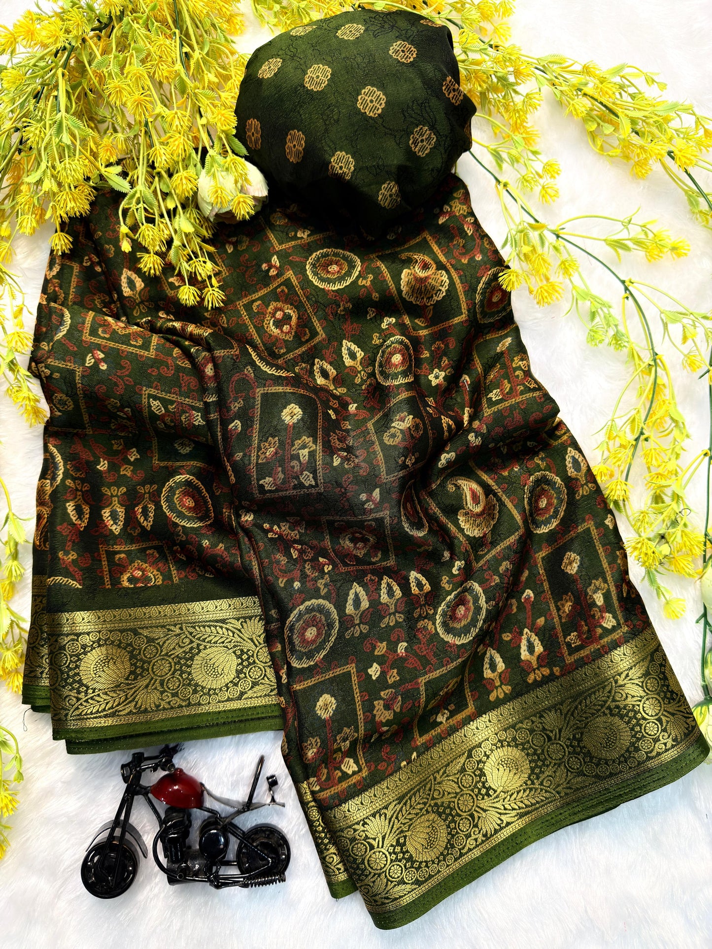 Soft Black Dola Silk Saree  ( JP05 )