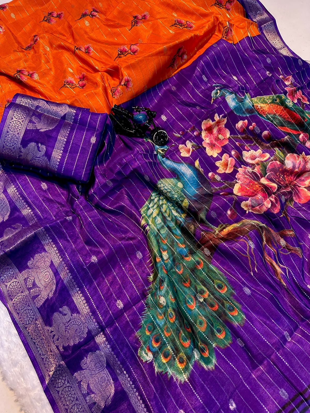 mysore silk saree with all over weaving and fantastic two tone padding border*