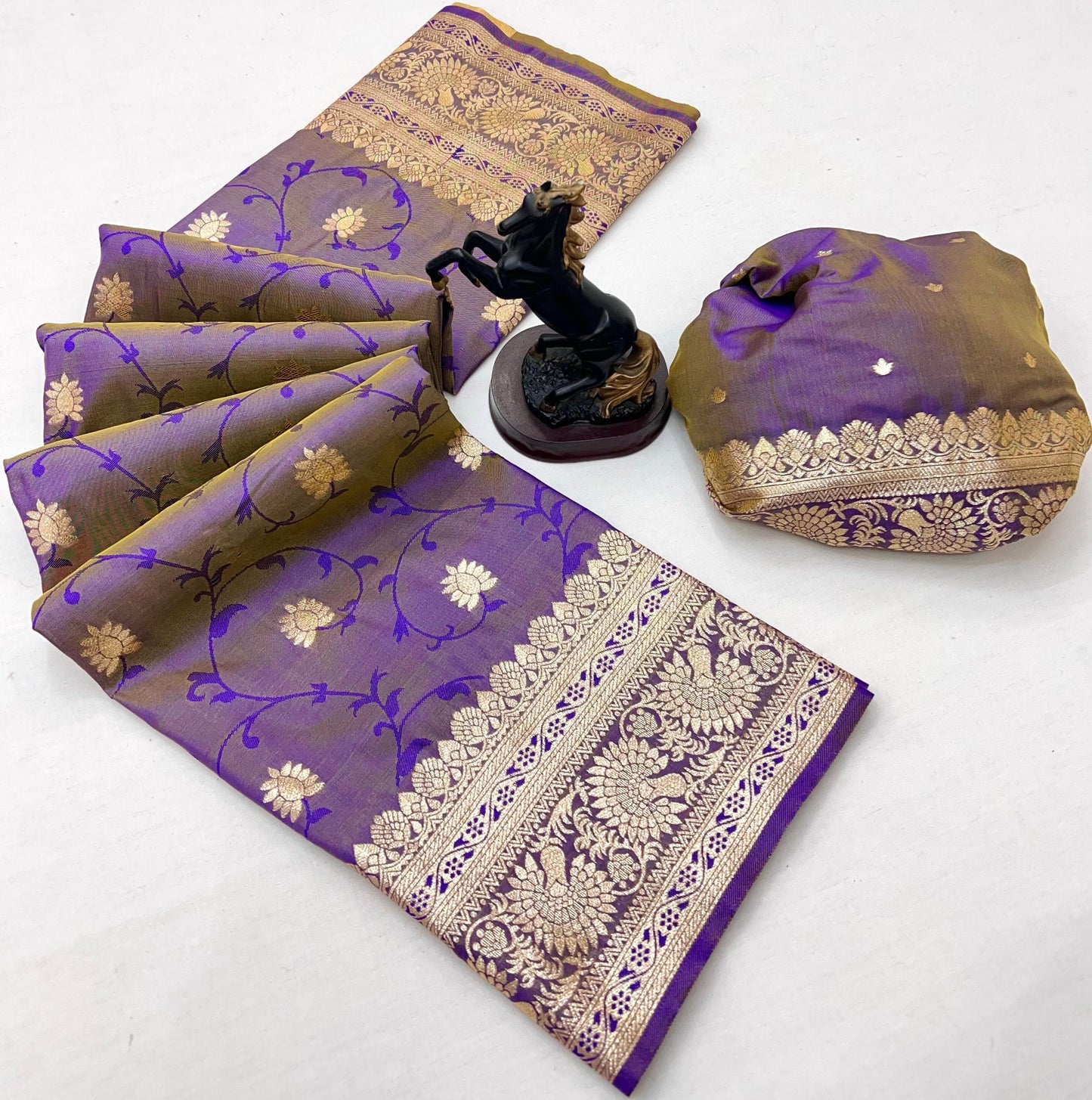 Premium Soft silk Weaving saree 
  ( JP09 )