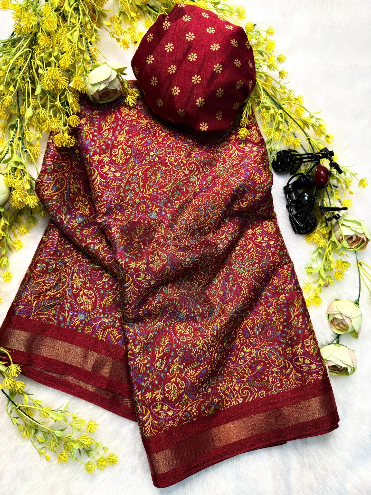 Soft Kashmiri cotton silk sarees with pen kalamkari design

( JP81)