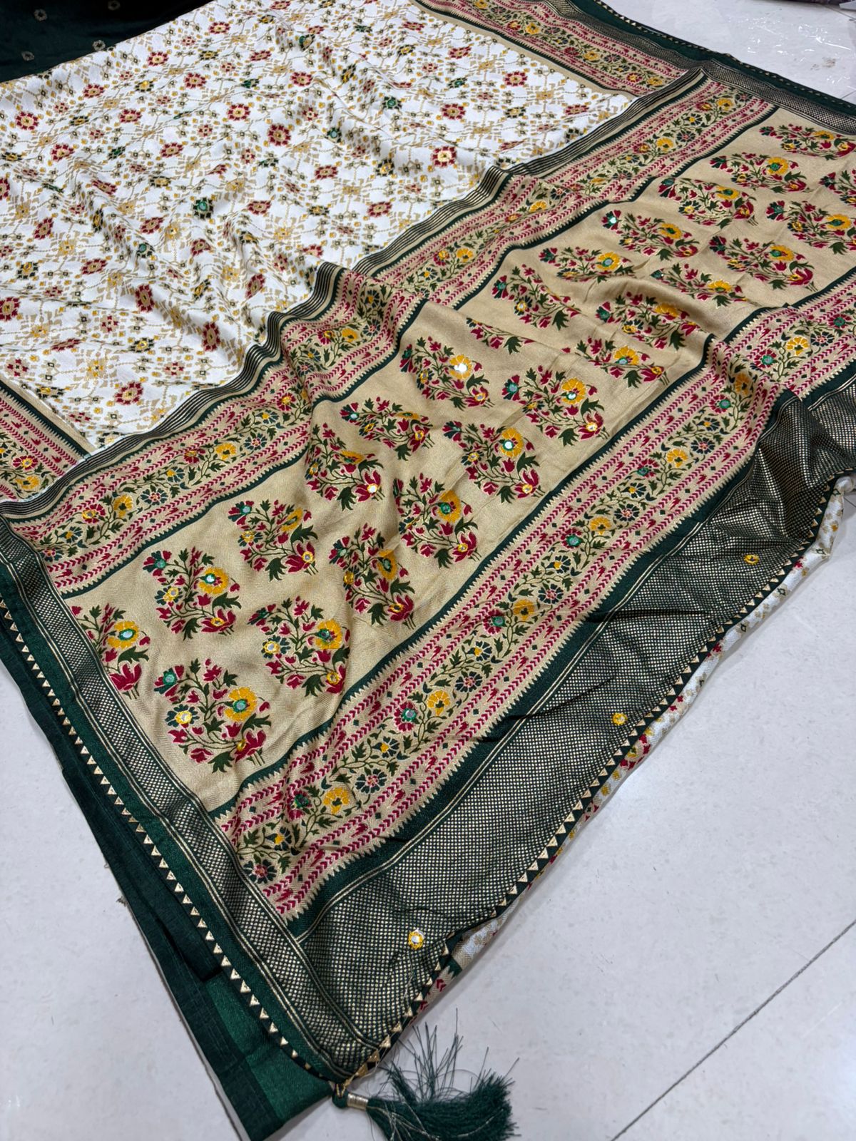 Soft patoal saree

( JP50)
