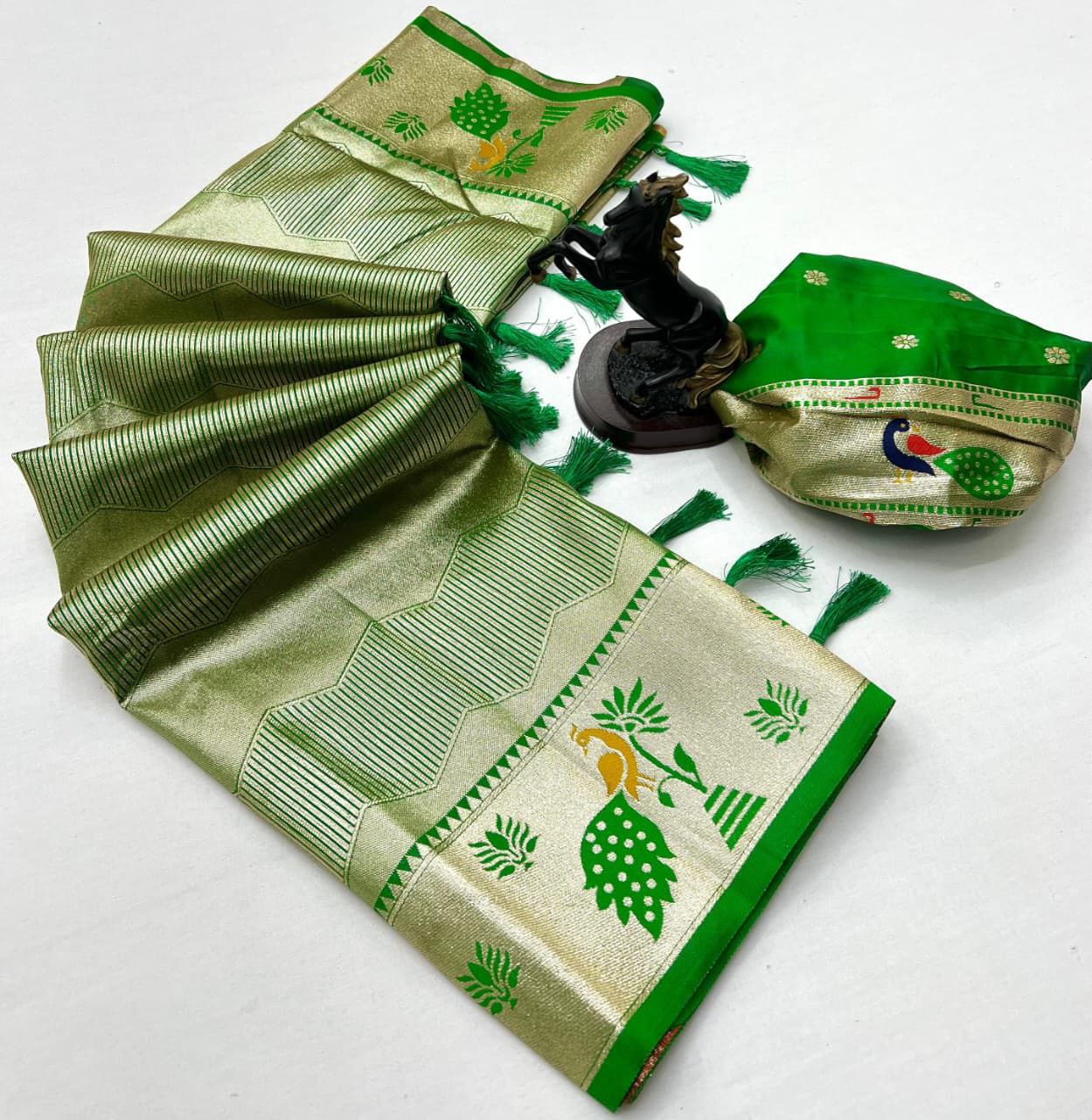 FABRIC:-PURE SOFT

( JP53)