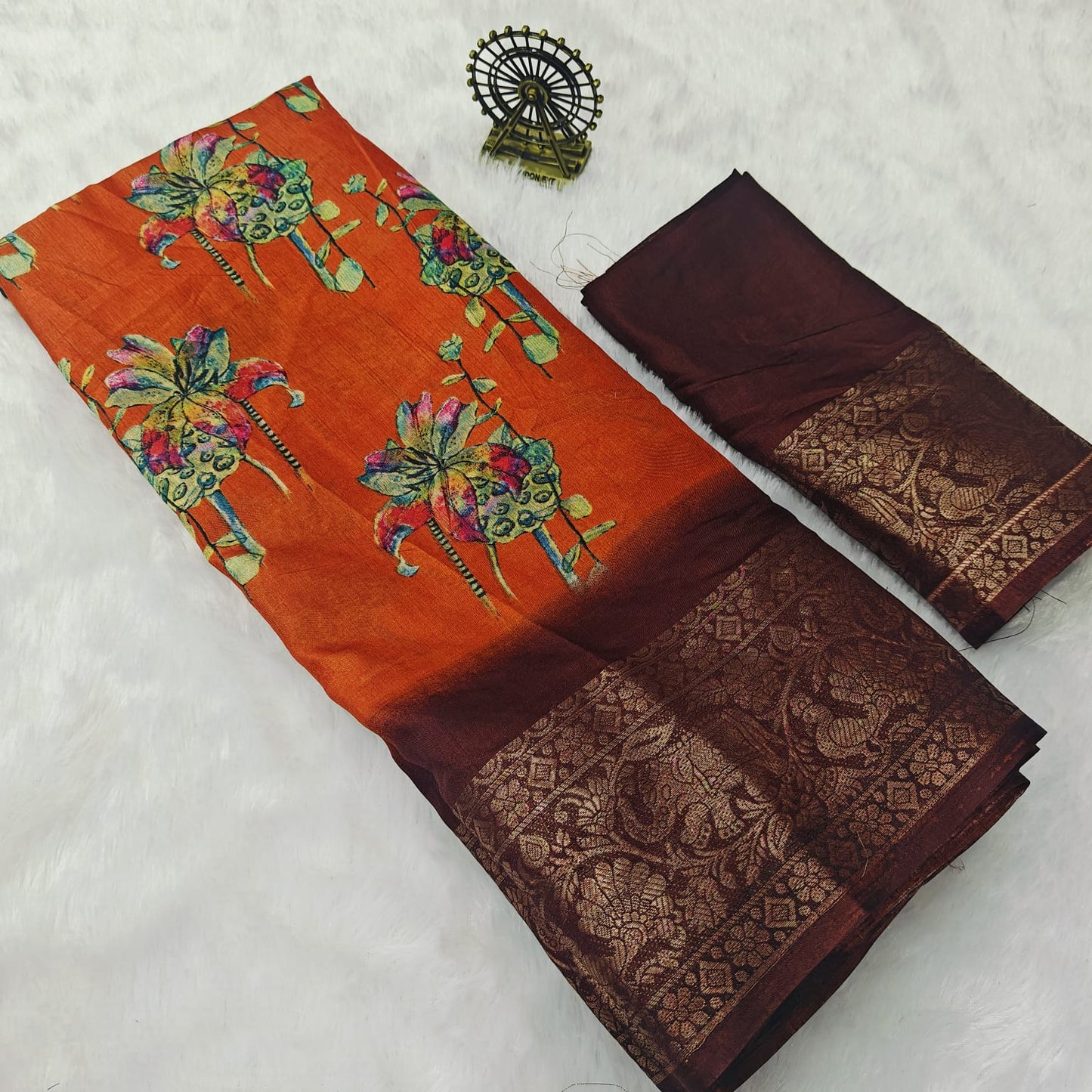 Pure Dola Silk saree   
( JP26 )