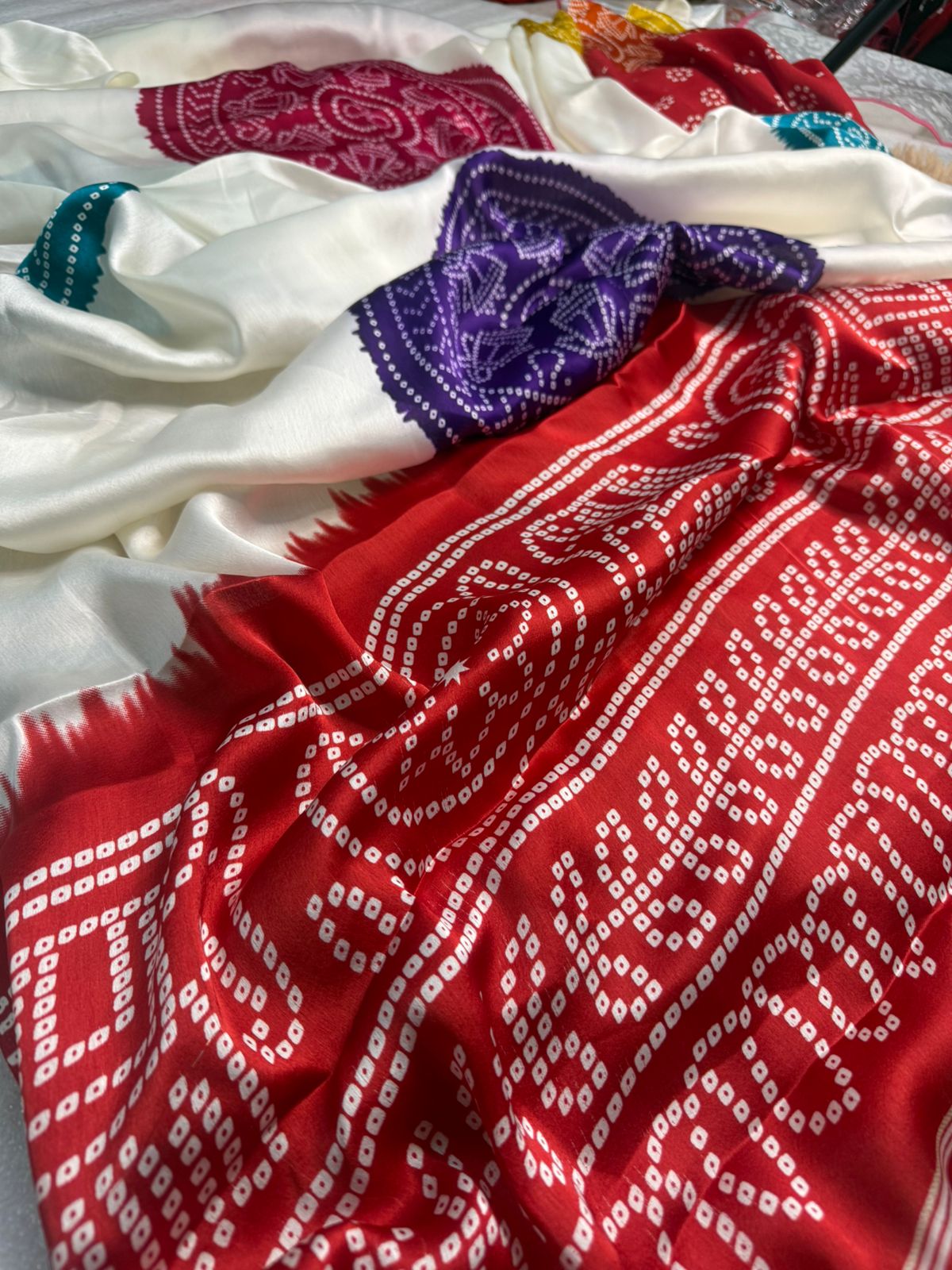 Semi Gajji Silk

( JP77)