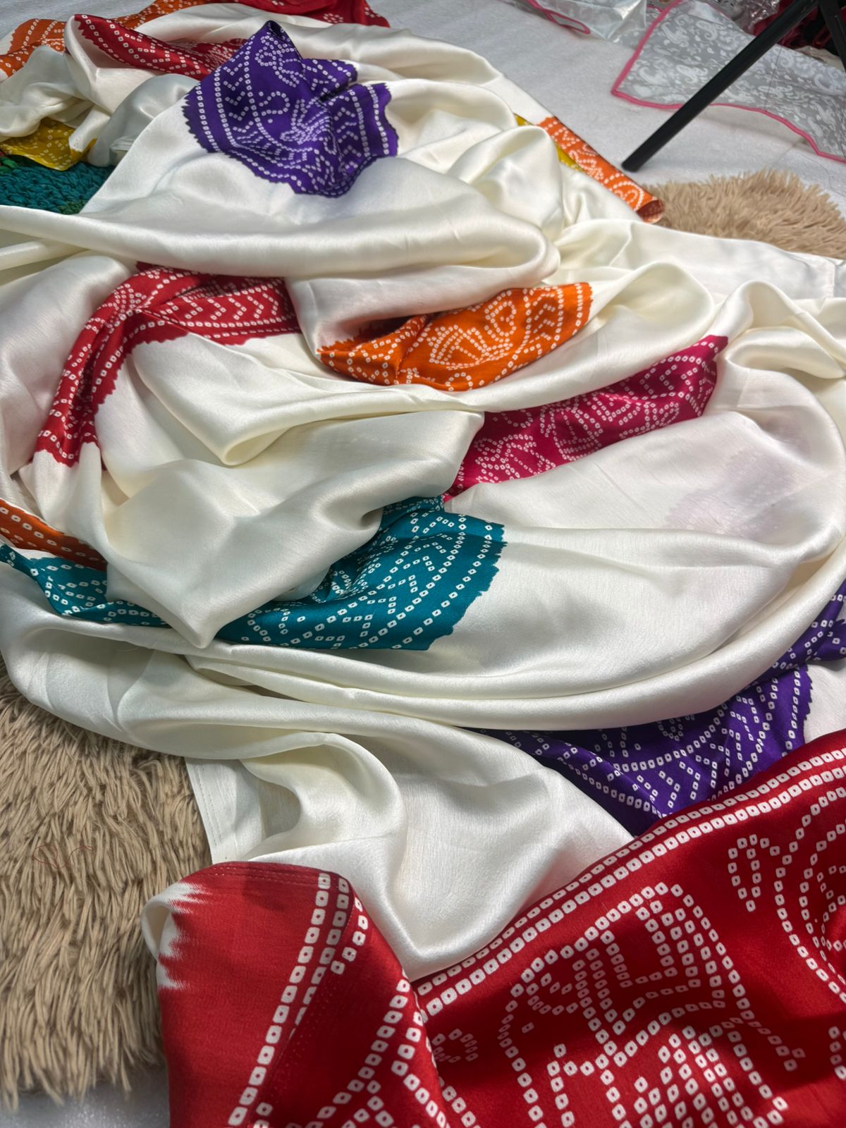 Semi Gajji Silk

( JP77)