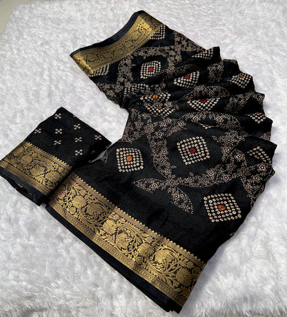 Heavy marshmellow blooming COLOR end foil dijhayne saree* *
*
( JP21 )