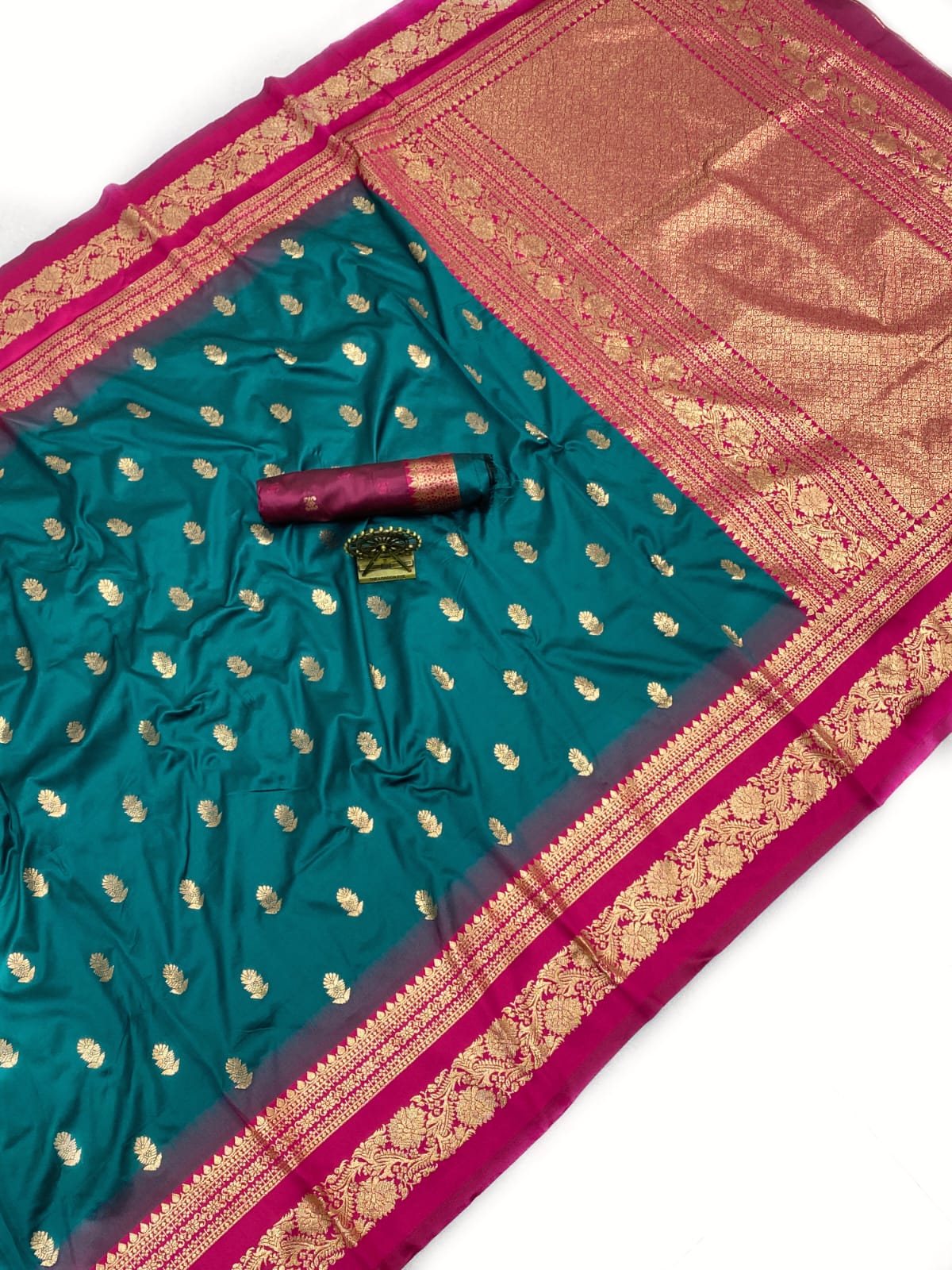 Pure Soft Banarasi Silk

( JP49)